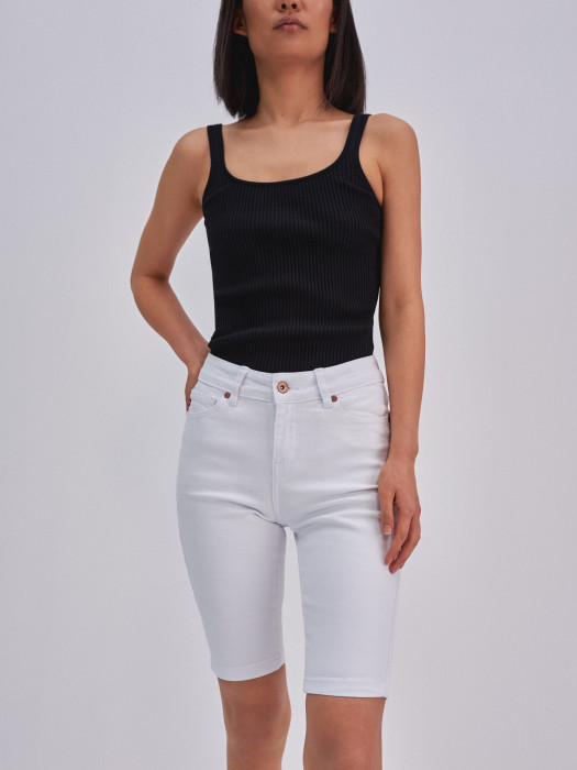 Dámske biele rifľové šortky jeans SHIRA 814